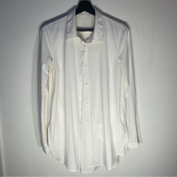 Lululemon Athletica in the moment White Shirt - Picture 2 of 6